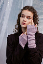 Afbeelding in Gallery-weergave laden, FAM 286 Let your needles dance