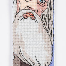 Afbeelding in Gallery-weergave laden, pre-order DMC Harry Potter Borduurkit boekenlegger - Perkamentus