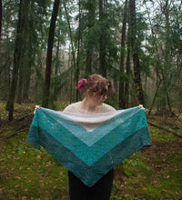 Afbeelding in Gallery-weergave laden, Garenpakket Dark Forest Shawl