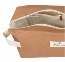 Afbeelding in Gallery-weergave laden, Scheepjes Etui voor accessoires 24x13x9cm bruin