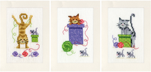 Afbeelding in Gallery-weergave laden, Wenskaarten speelse katten set van 3