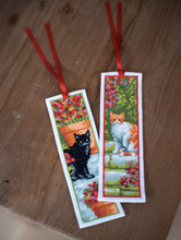 Afbeelding in Gallery-weergave laden, Bladwijzer kit poezen tussen bloemen, set van 2