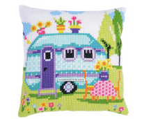 Afbeelding in Gallery-weergave laden, Kruissteekkussen kit op vakantie