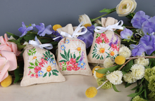 Afbeelding in Gallery-weergave laden, Vervaco Kruidenzakjes Lentebloemen