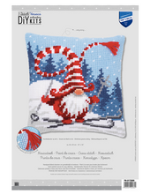 Afbeelding in Gallery-weergave laden, Vervaco kruissteekkussen kerskabouter op ski