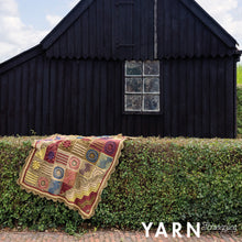 Afbeelding in Gallery-weergave laden, Scheepjes Yarn Bookazine 18 The Family Issue