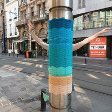 Afbeelding in Gallery-weergave laden, World wide knit in public day 2024