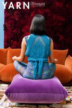 Afbeelding in Gallery-weergave laden, YARN Bookazine 11 Macro Botanica