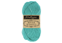 Afbeelding in Gallery-weergave laden, River Washed 952 Rhine