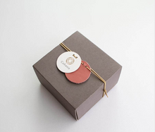 Afbeelding in Gallery-weergave laden, Cohana Hemji Leren tas roze