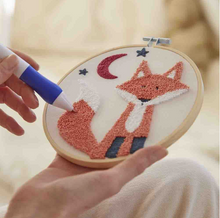 Afbeelding in Gallery-weergave laden, DMC punch needle kit vos