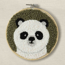 Afbeelding in Gallery-weergave laden, DMC punch needle kit Panda