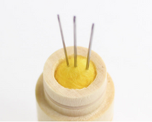 Afbeelding in Gallery-weergave laden, COHANA KOKESHI pop speldenkussen groen