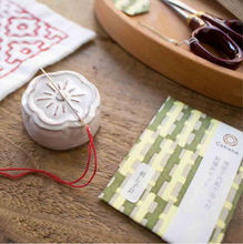 Afbeelding in Gallery-weergave laden, Pre-order COHANA HAIBARA CHIYOGAMI kruissteek naaldenset