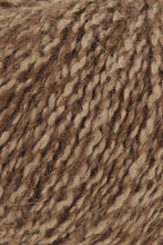 Afbeelding in Gallery-weergave laden, Luma Lang Yarns
