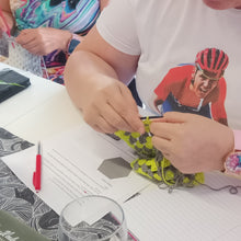 Afbeelding in Gallery-weergave laden, Knitkat Crafty afternoon 2024 English

