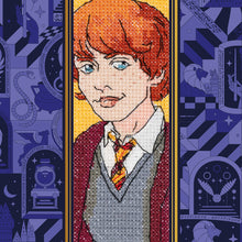 Afbeelding in Gallery-weergave laden, Pre-order DMC Harry Potter Borduurkit boekenlegger - Ron
