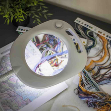 Afbeelding in Gallery-weergave laden, PURElite LED 4-in-1 Crafters draadloze loeplamp
