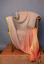 Afbeelding in Gallery-weergave laden, Scheepjes CKal Bullfinch blanket
